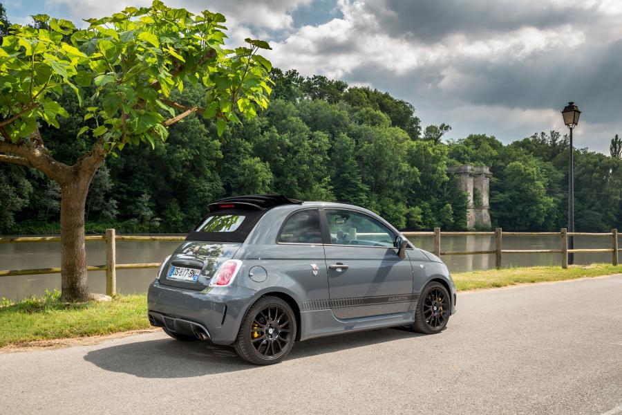  Abarth 595C Competizione 2012 года  (фото 4 из 41)